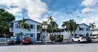Building Photo - 2150 NE 42nd Ct