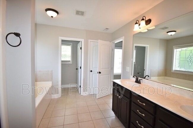 Building Photo - 8608 Matchpoint Ct