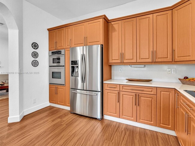 Building Photo - 754 Sunflower Cir