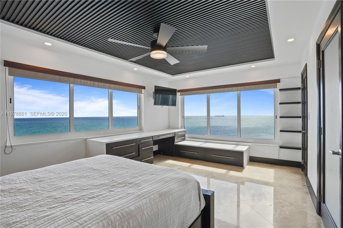 Building Photo - 1151 N Fort Lauderdale Beach Blvd