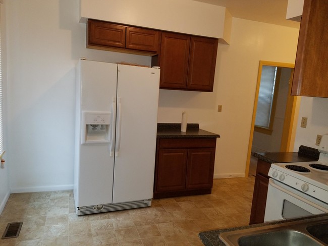 Large Refrigerator - 215 W 38th St