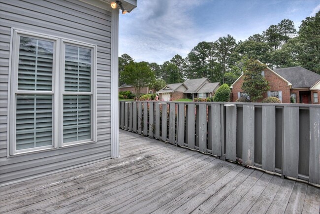 Building Photo - 9 Juniper Loop