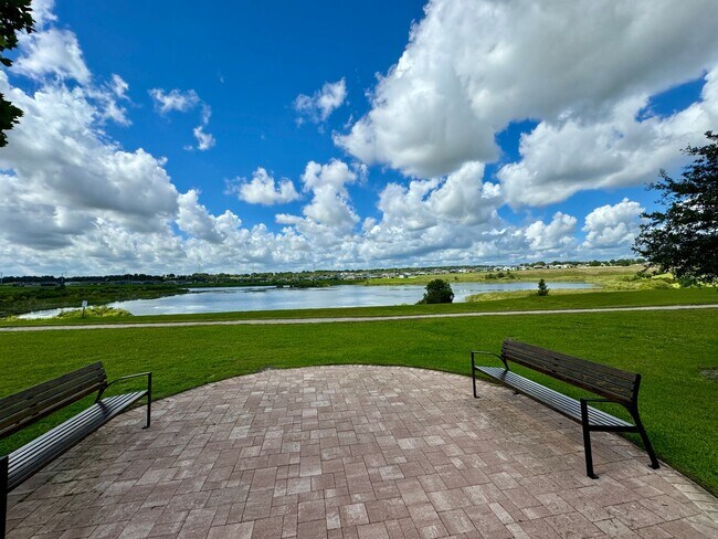 Building Photo - FOR RENT - Fantastic end unit townhouse in...