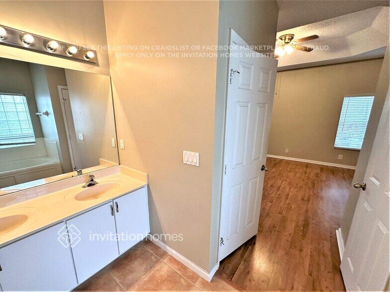 Building Photo - 2626 San Andros