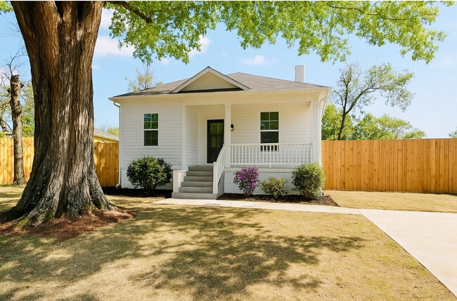 Primary Photo - 104 B St