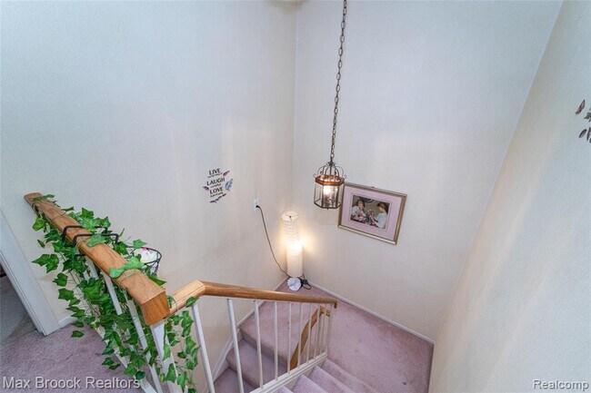 Building Photo - 862 Yorktown Ct