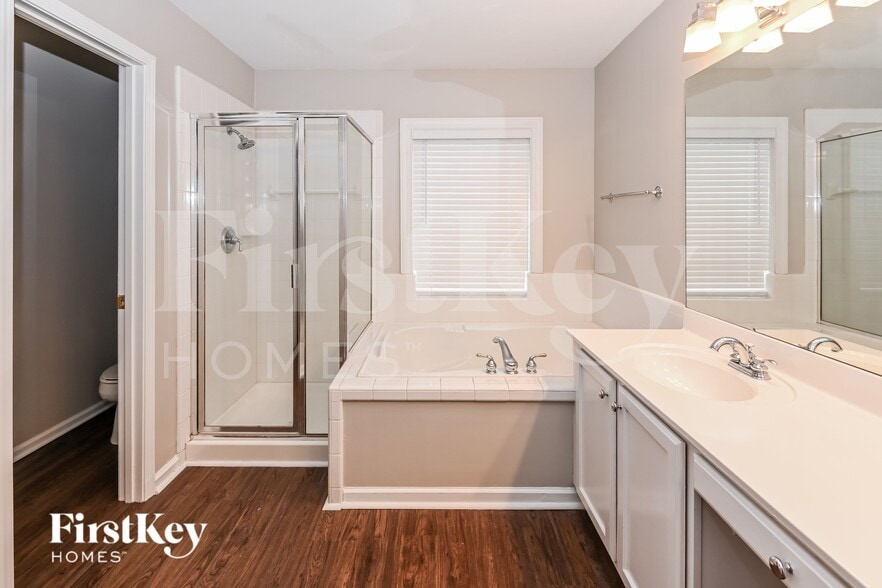 Building Photo - 5611 Branthurst Dr