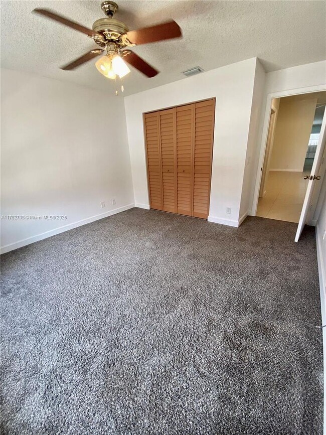 Building Photo - 9870 Watermill Cir