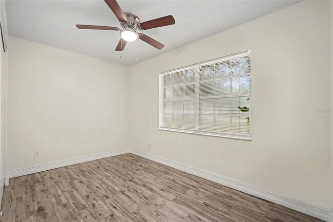 Building Photo - 5328 Lantana St