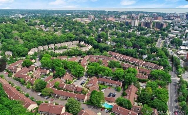 Building Photo - 2437 Bedford St