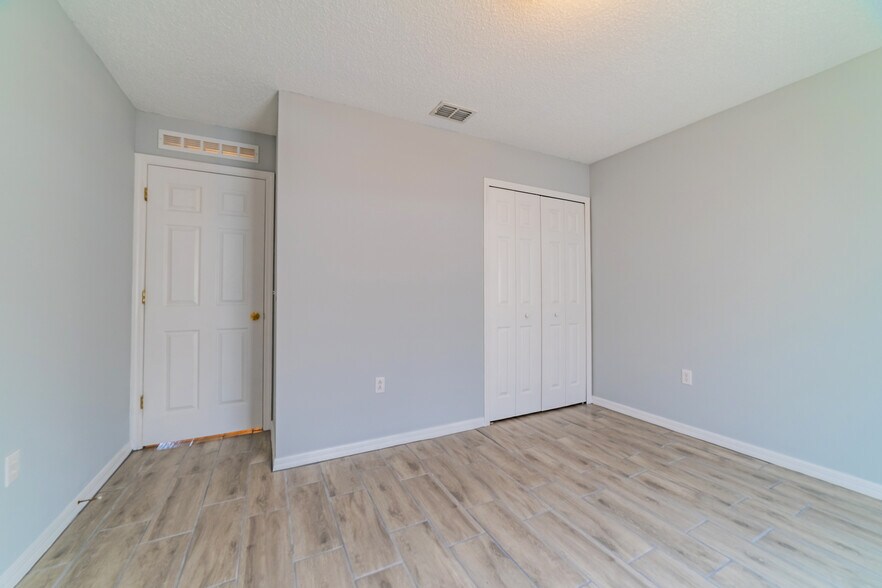 Building Photo - 5396 Berrien Ave