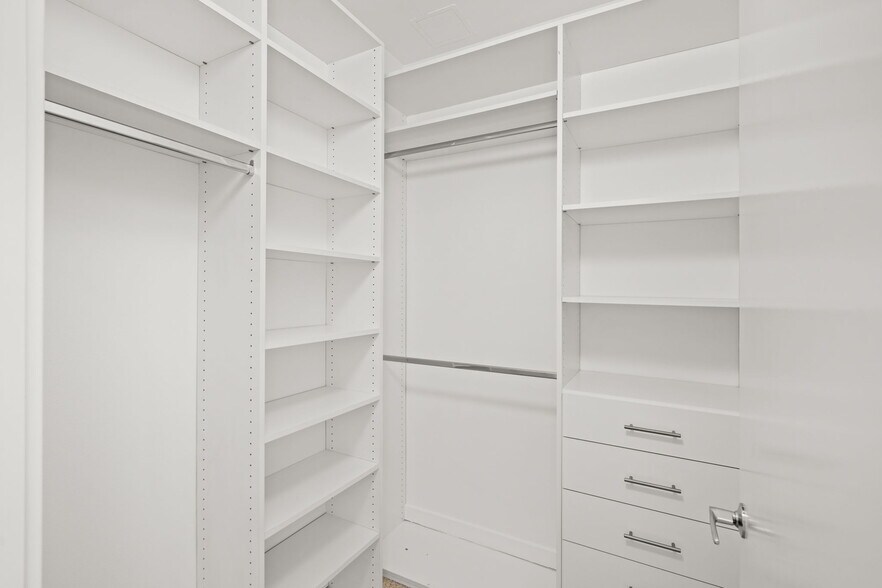 Building Photo - 630 Thomas L Berkley Way