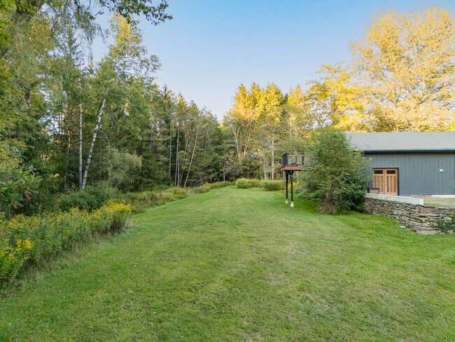 Building Photo - 327 Co Rd 12