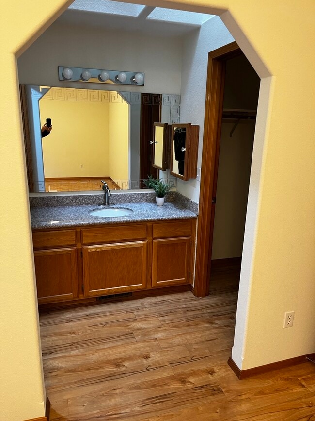 Building Photo - 6540 3rd Way SE