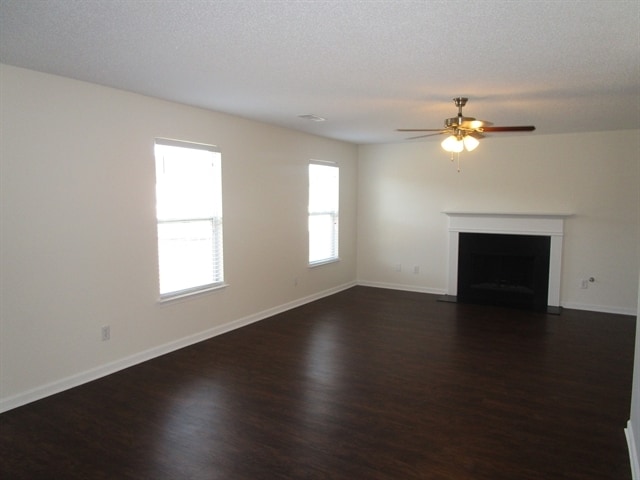 Building Photo - 4913 Bryant Dr