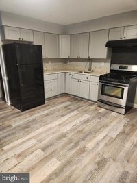 Building Photo - 51 Ed Turner Ln