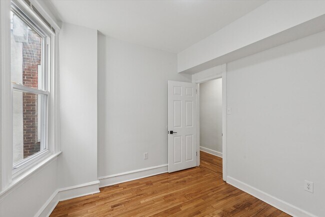Building Photo - 1505 N 54th St