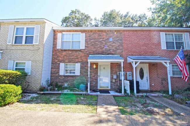 Primary Photo - 1930 Bay Point Blvd