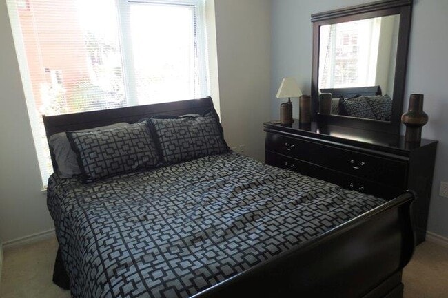 Building Photo - 1431 Pacific Hwy