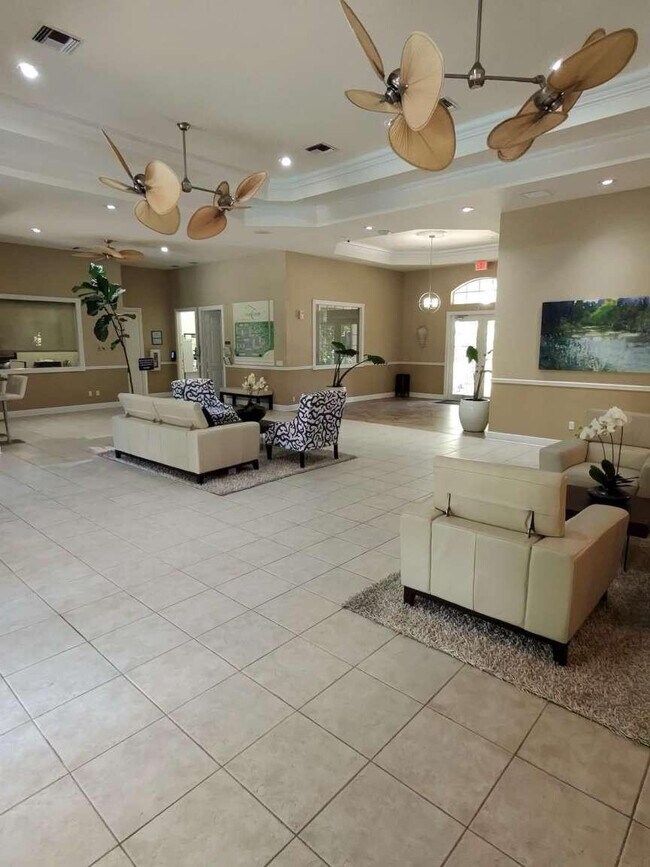 Building Photo - 5560 NW 61st St