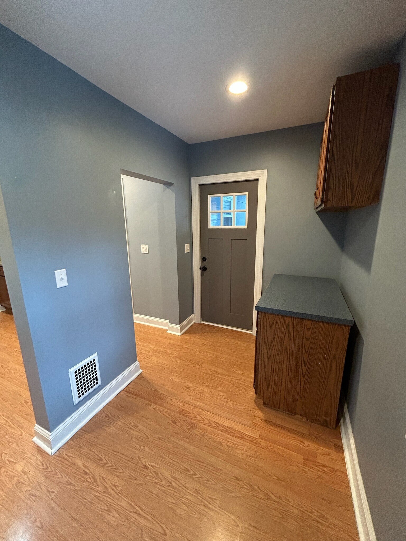 Building Photo - 415 Whittier Ave