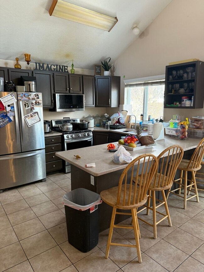 Building Photo - Beautiful home with 2 car garage, large back deck and central air