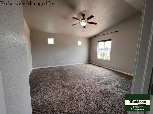 Building Photo - SEE ME TODAY! Beautiful 3 bedroom home tha...