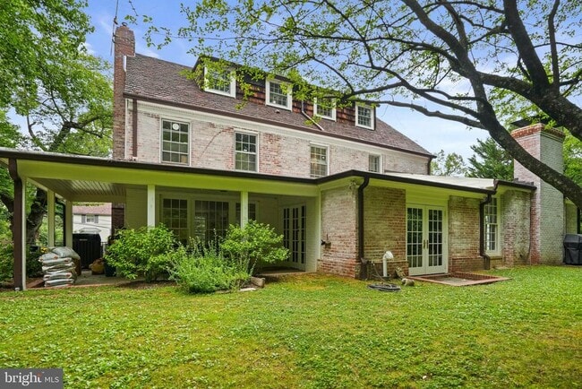 Building Photo - 5320 Albemarle St