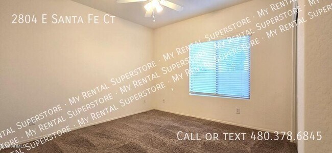 Building Photo - 2804 E Santa Fe Ct