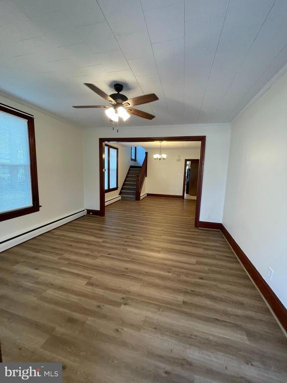 Building Photo - 27 W High St