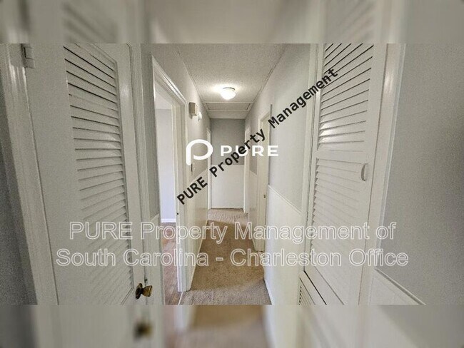 Building Photo - 364 Holly Ave