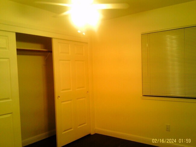 Building Photo - AWAY FROM THE HUSTLE AND BUSTLE !!! MOVE IN SPECIAL! $3147.50 MOVES YOU IN!