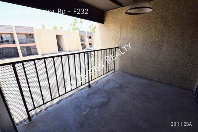 Building Photo - The Monaco Condos 2 Bed 1.5 Bath