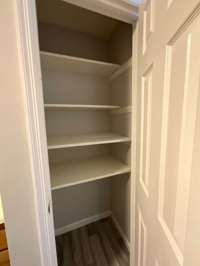 Interior Photo - Creekview Apartments