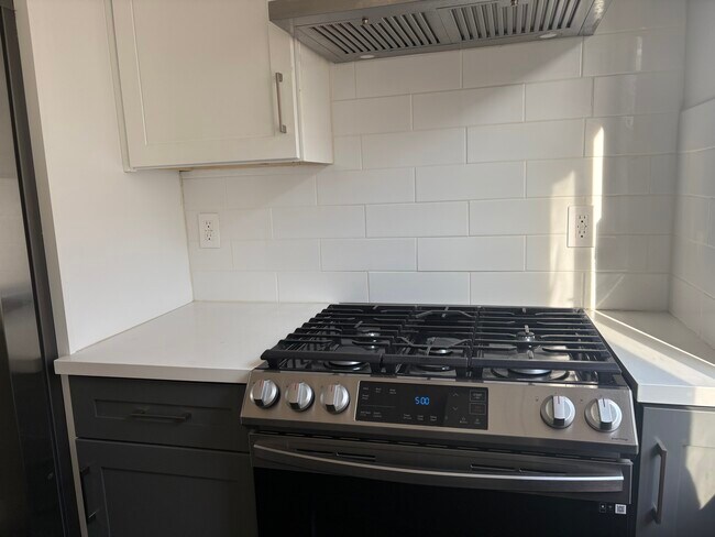 Building Photo - HOBART BLVD INC