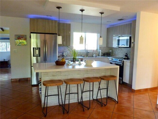 Primary Photo - 1433 SE 5th Ct