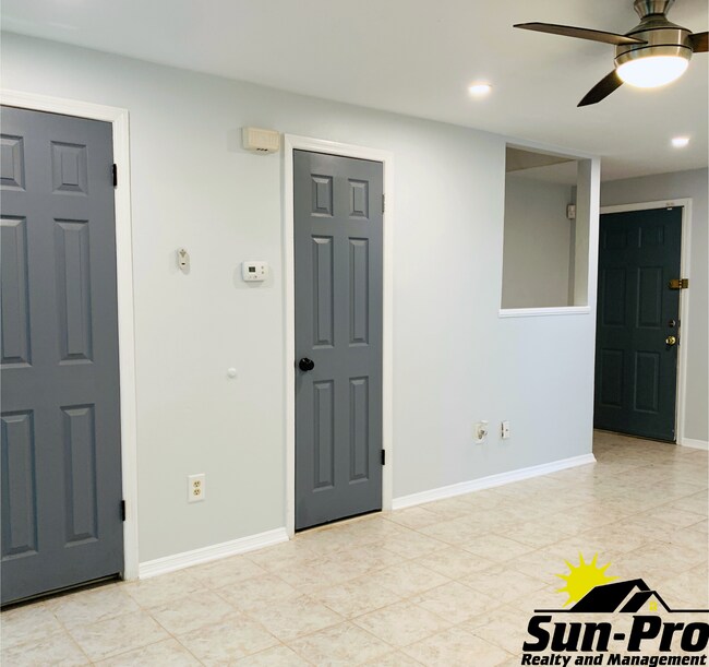 Building Photo - 980 Canal View Blvd