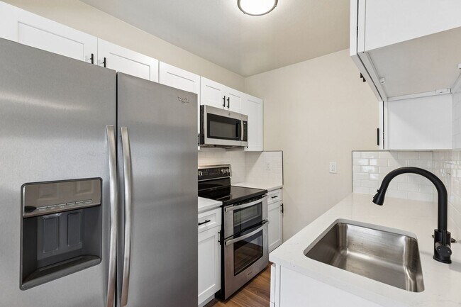 Building Photo - Remodeled house