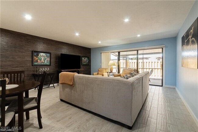 Building Photo - 833 Meadowland Dr