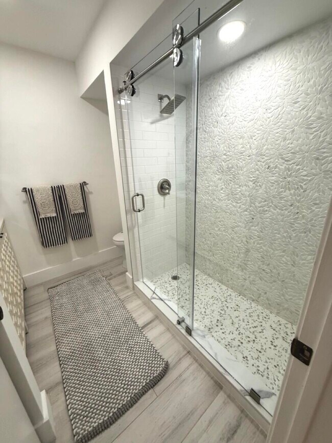 Building Photo - 616 Brackenwood Cove