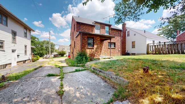 Building Photo - Nice brick home in Mansfield