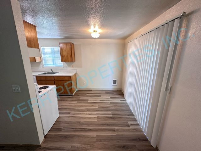 Building Photo - 2211 SE 96th Dr