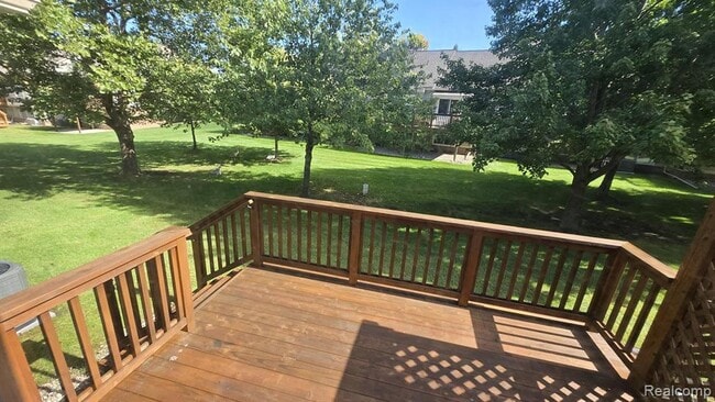 Building Photo - 41786 Primrose Dr