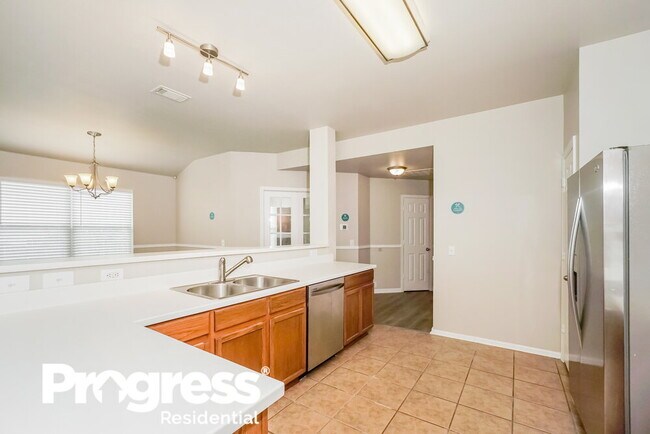 Building Photo - 930 Amber Knoll