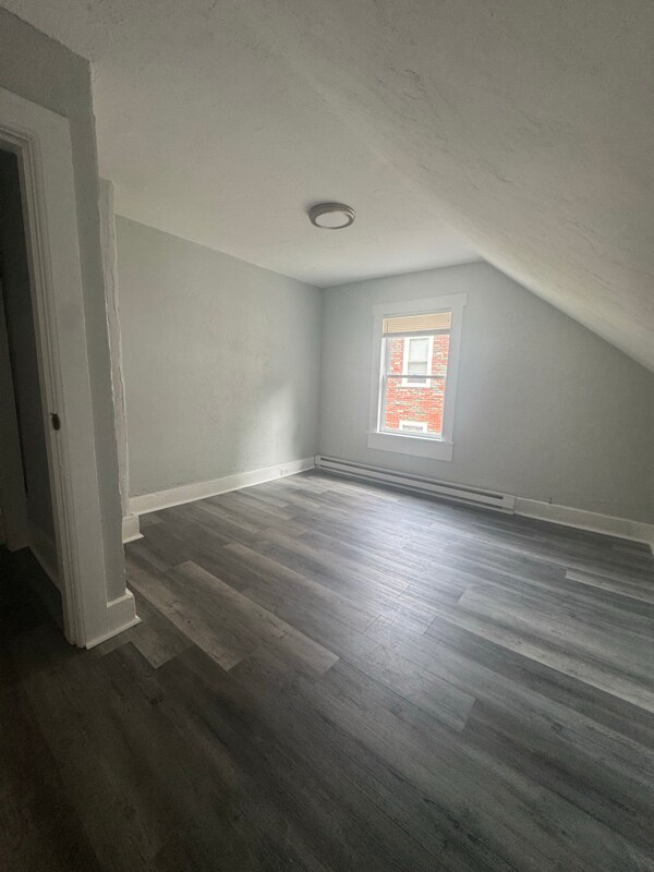 Building Photo - 30 Plimpton St