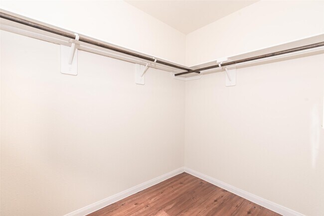 Building Photo - 5515 Amelia Plantation Dr