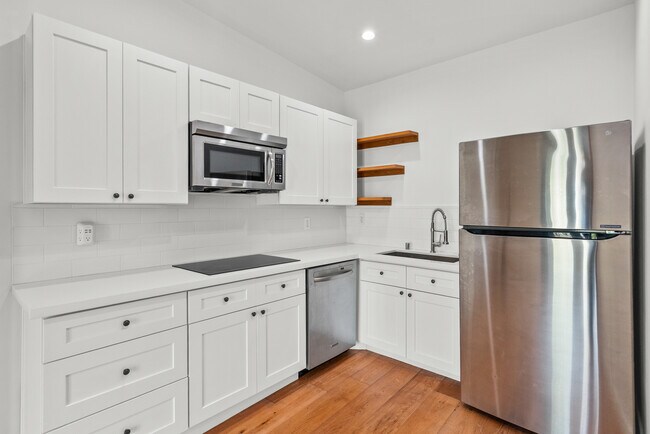 Building Photo - 23036 Burbank Blvd