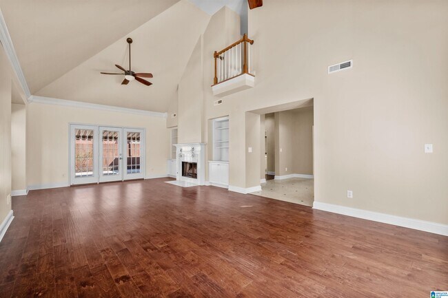 Building Photo - 4006 Vestview Dr