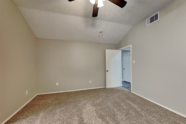 Building Photo - 19011 Keyturn Ln