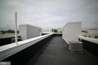 Building Photo - 1806 Willington St